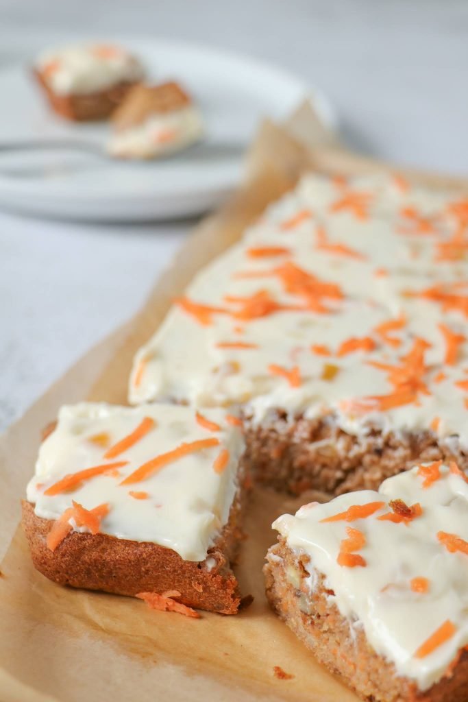 Carrot cake oatbake
